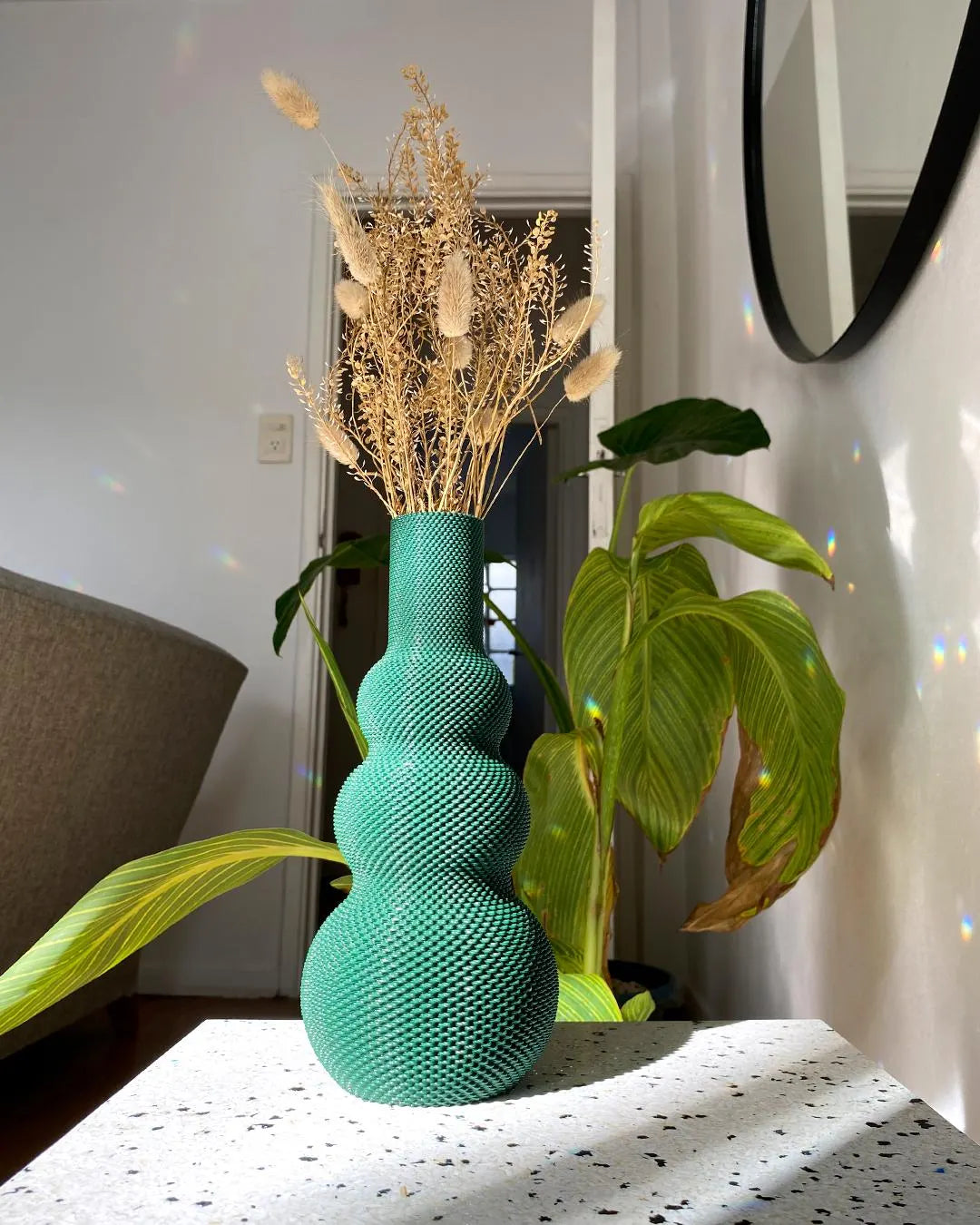 PORO — Organic Sculptural Vase – Decorative Vase | Contemporary Minimal Design